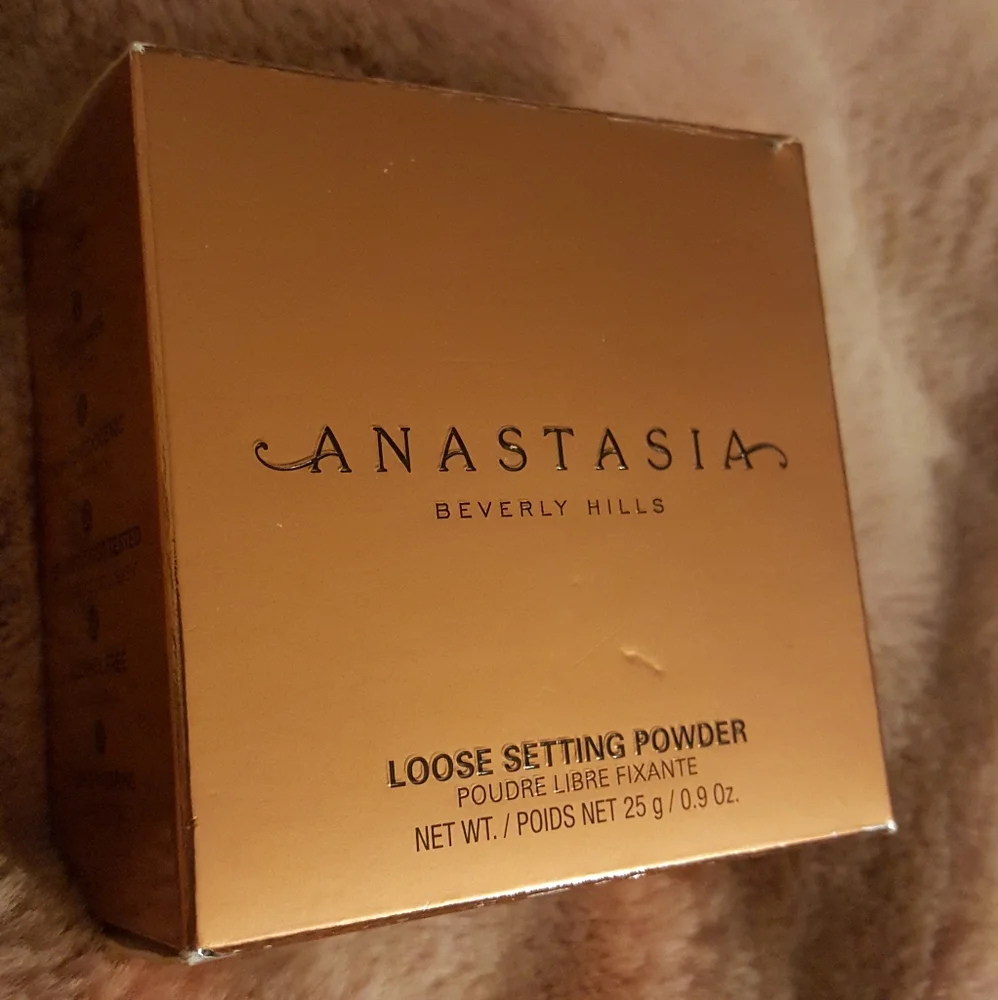 ANASTASIA LOOSE SETTING POWDER‎